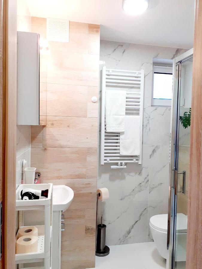 Apartament Willa Na Bielanach Bielany Wrocławskie Zewnętrze zdjęcie